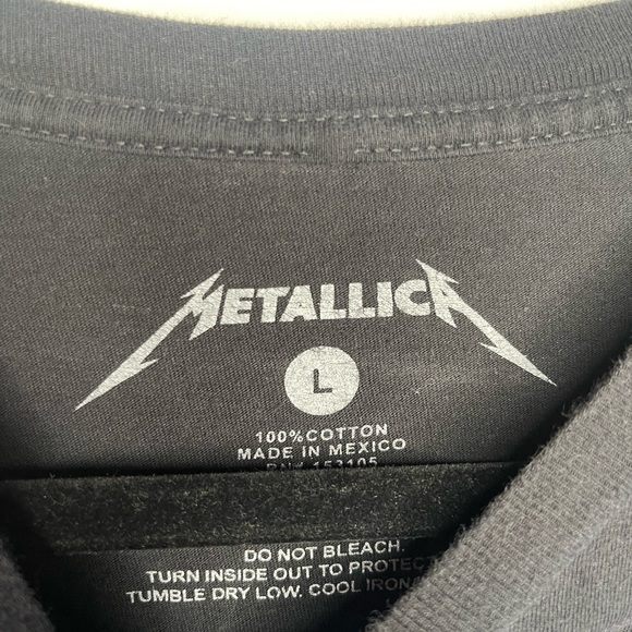 Large Metallica ride the lightning tee shirt. - Picture 4 of 5